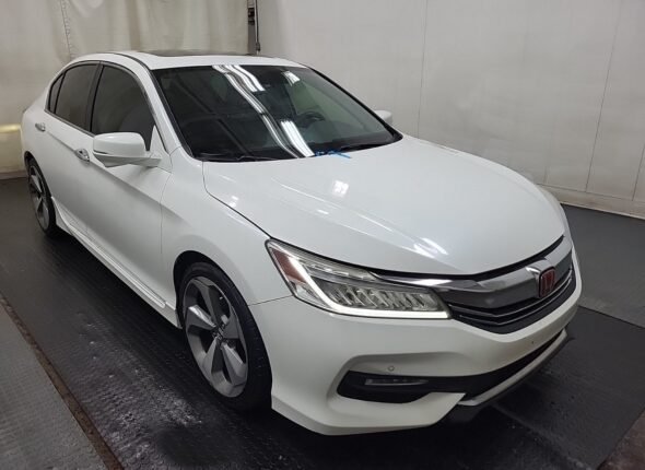 2016-Honda-Accord-09691370258515652