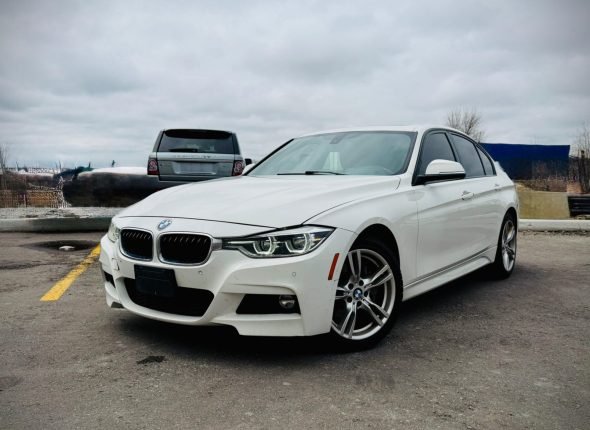 2017-BMW-330i-6873253207445449