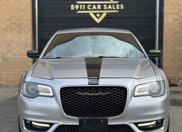 2018-Chrysler-300-9424913510660953
