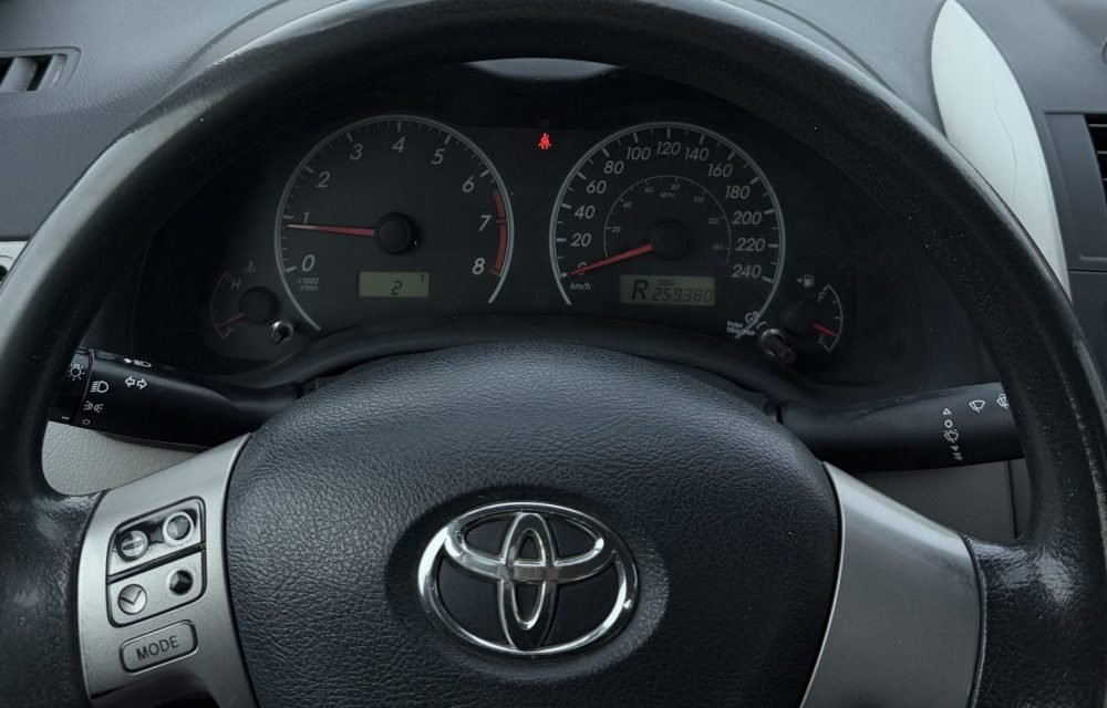 2013-Toyota-Corolla-3200303123659387