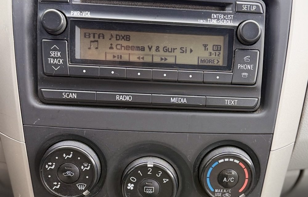 2013-Toyota-Corolla-9156840105687669