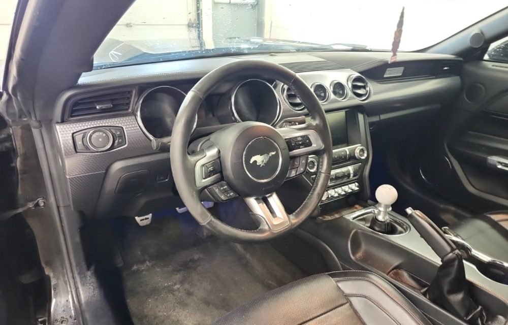 2015-Ford-Mustang-6707954827178186