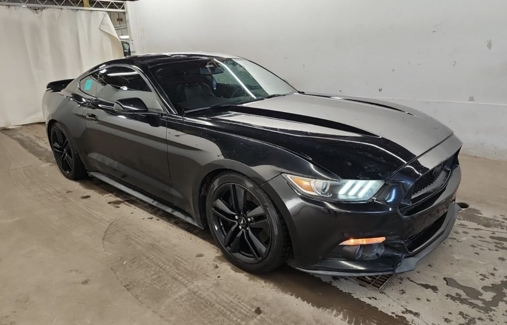 2015-Ford-Mustang-9559816653867264