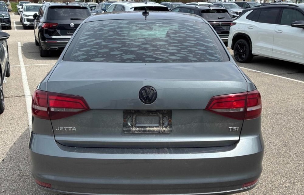 2016-Volkswagen-Jetta-19461266483999218