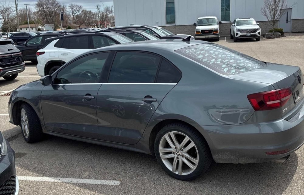 2016-Volkswagen-Jetta-35793108414524144