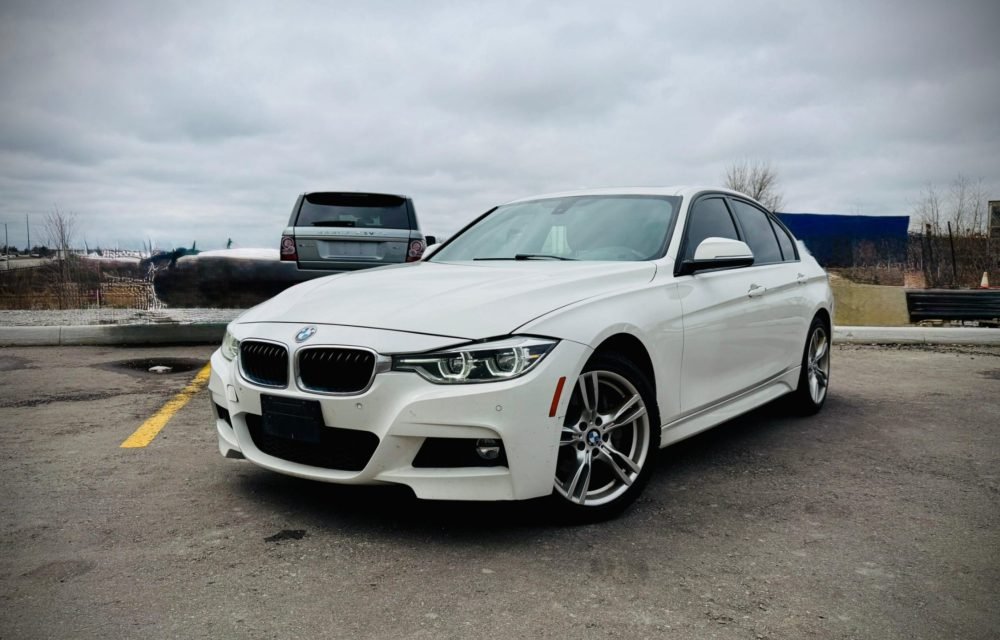 2017-BMW-330i-6873253207445449