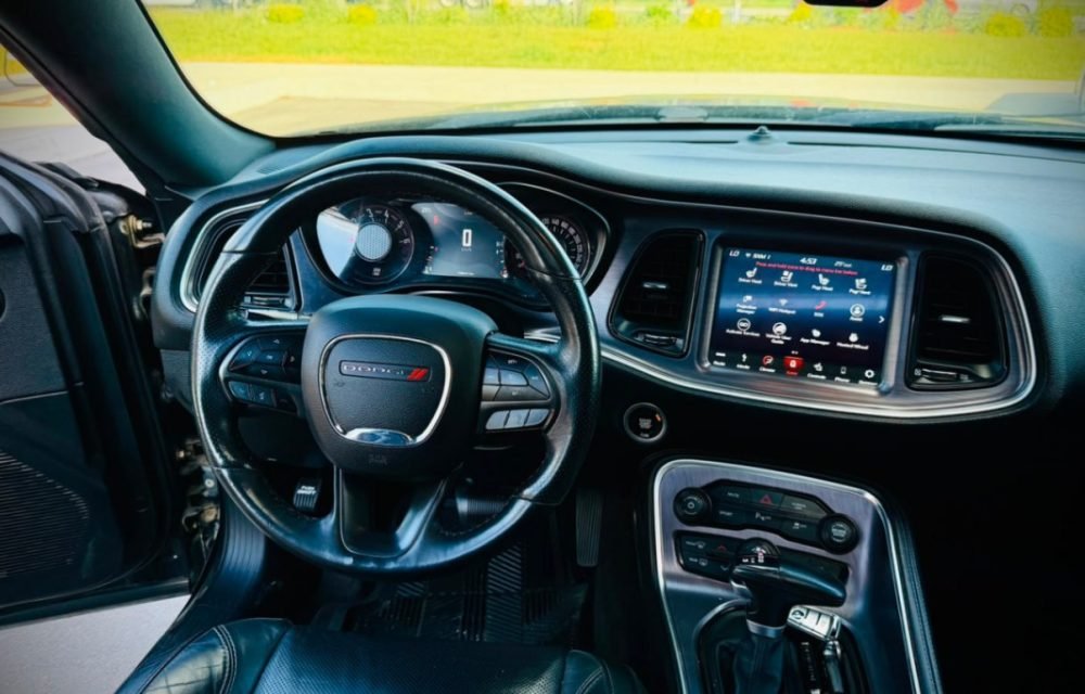 2018-Dodge-Challenger-5717107649358673