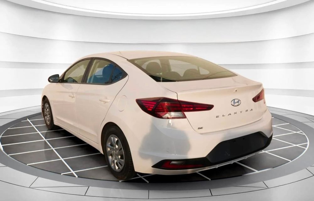 2019-Hyundai-Elantra-038678465006008356