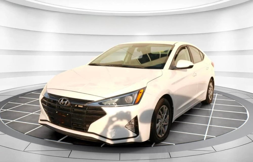 2019-Hyundai-Elantra-315383656807823