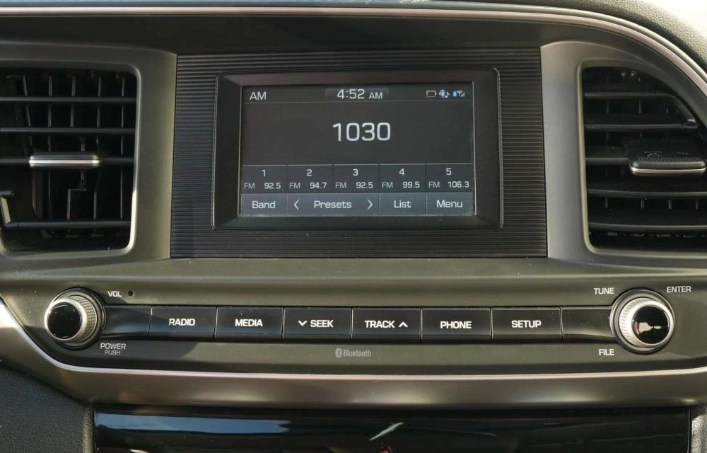 2019-Hyundai-Elantra-3920565030502614