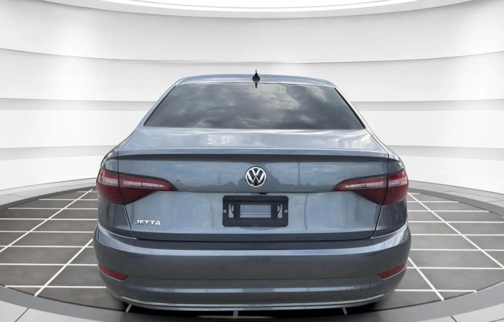 2021-Volkswagen-Jetta-42072773360746396