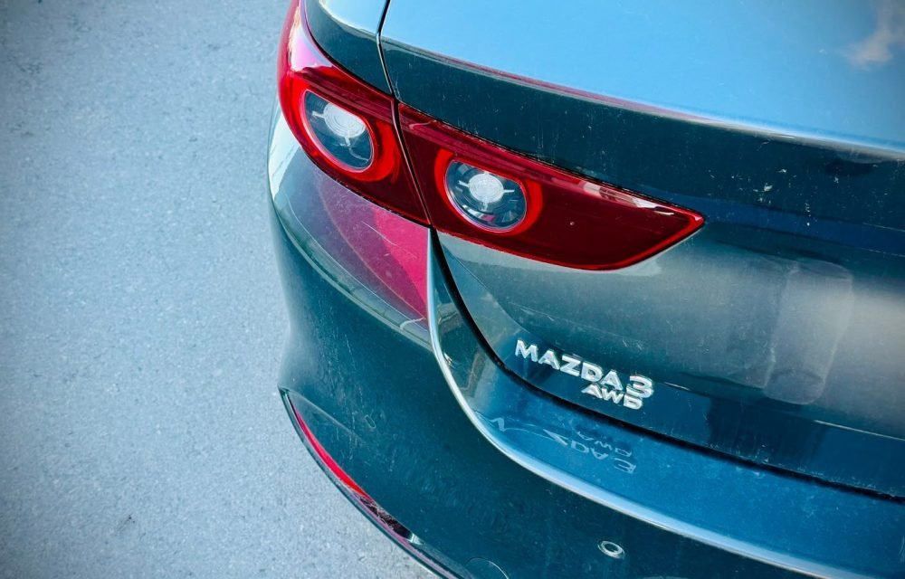 2024-Mazda-3-812558297931727