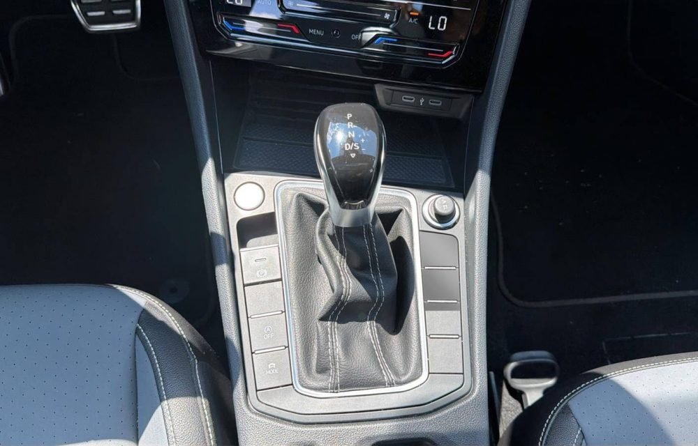 2025-Volkswagen-Jetta-2077541767069806